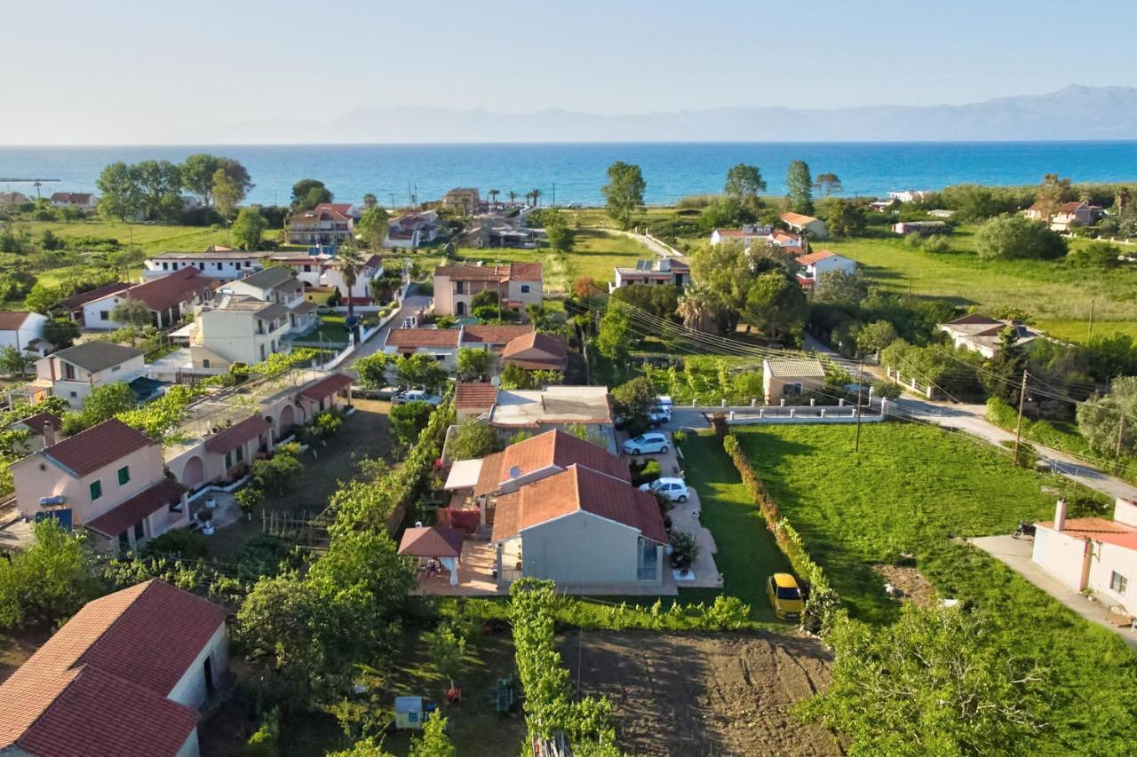 Villa Doreta Roda  Luaran gambar
