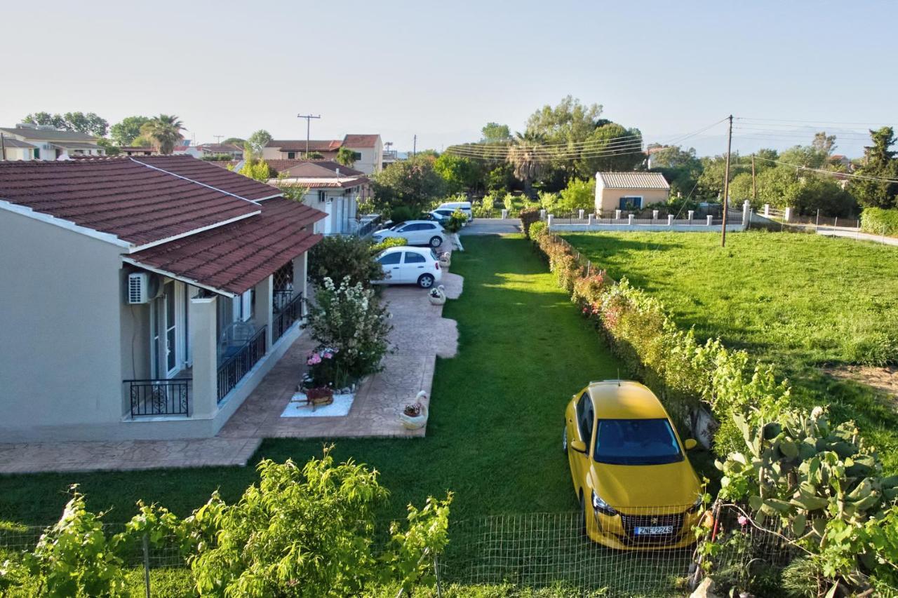 Villa Doreta Roda  Luaran gambar