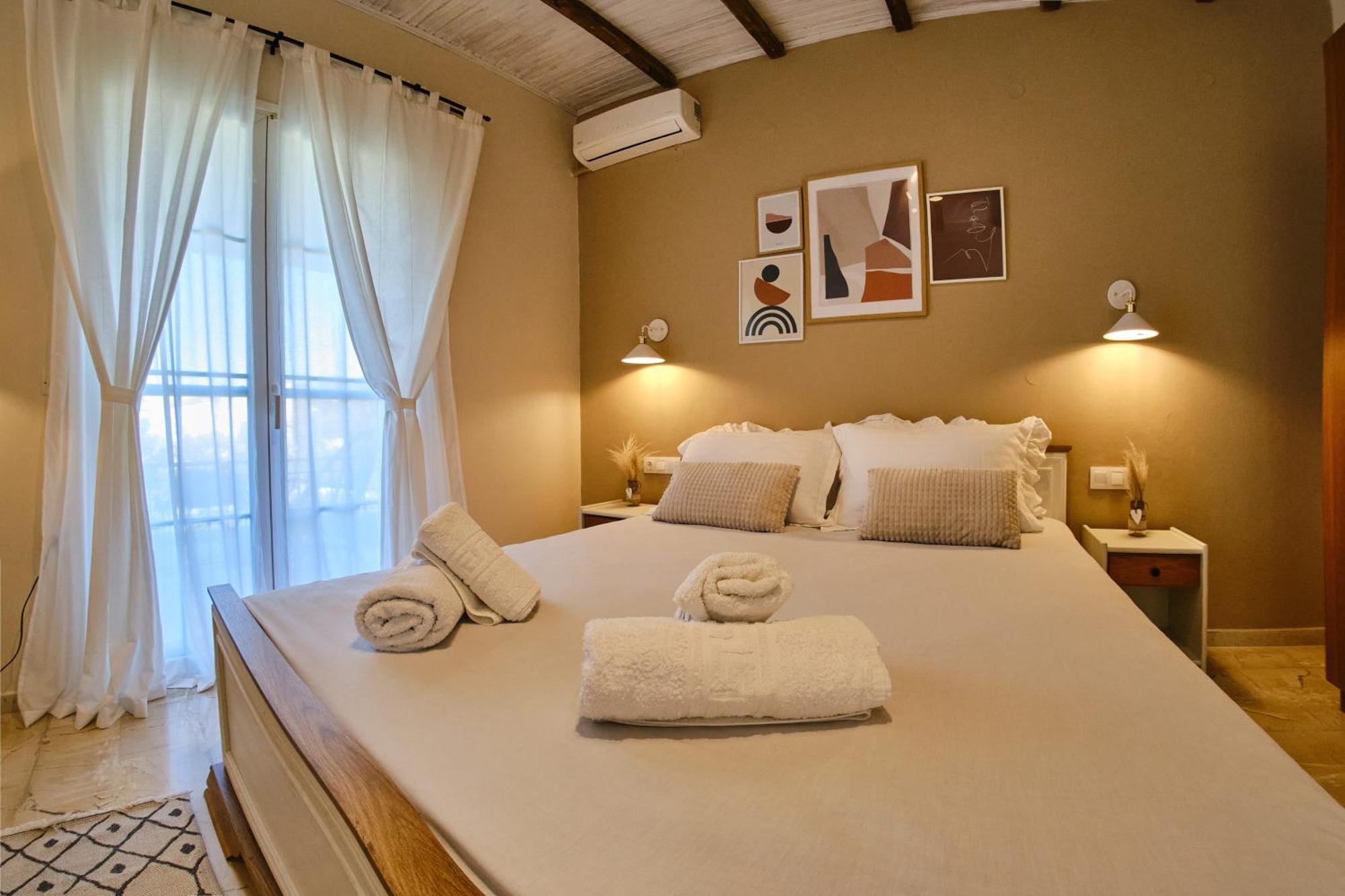 Villa Doreta Roda  Luaran gambar